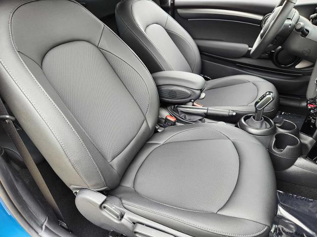 2024 MINI Cooper Hardtop 2 Door Vehicle Photo in PLANO, TX 75024