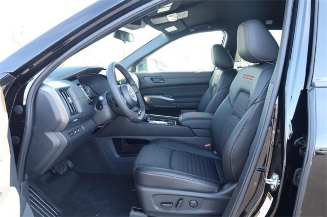 2025 Nissan Pathfinder Vehicle Photo in Hazelwood, MO 63042