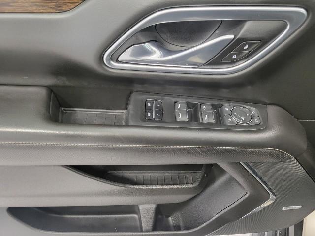 2021 Chevrolet Suburban Vehicle Photo in Neenah, WI 54956