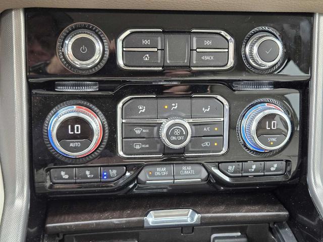 2022 GMC Yukon Vehicle Photo in DENTON, TX 76210-9321
