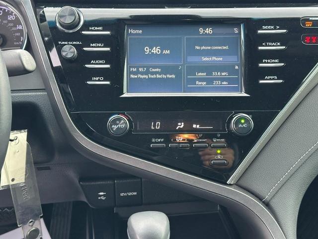 2018 Toyota Camry Vehicle Photo in COLUMBIA, MO 65203-3903