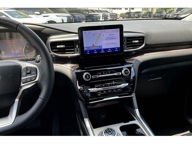 2024 Ford Explorer Vehicle Photo in San Antonio, TX 78230