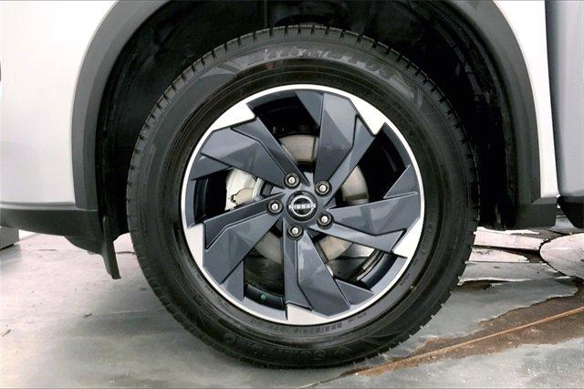 2024 Nissan Rogue Vehicle Photo in KANSAS CITY, MO 64114-4502