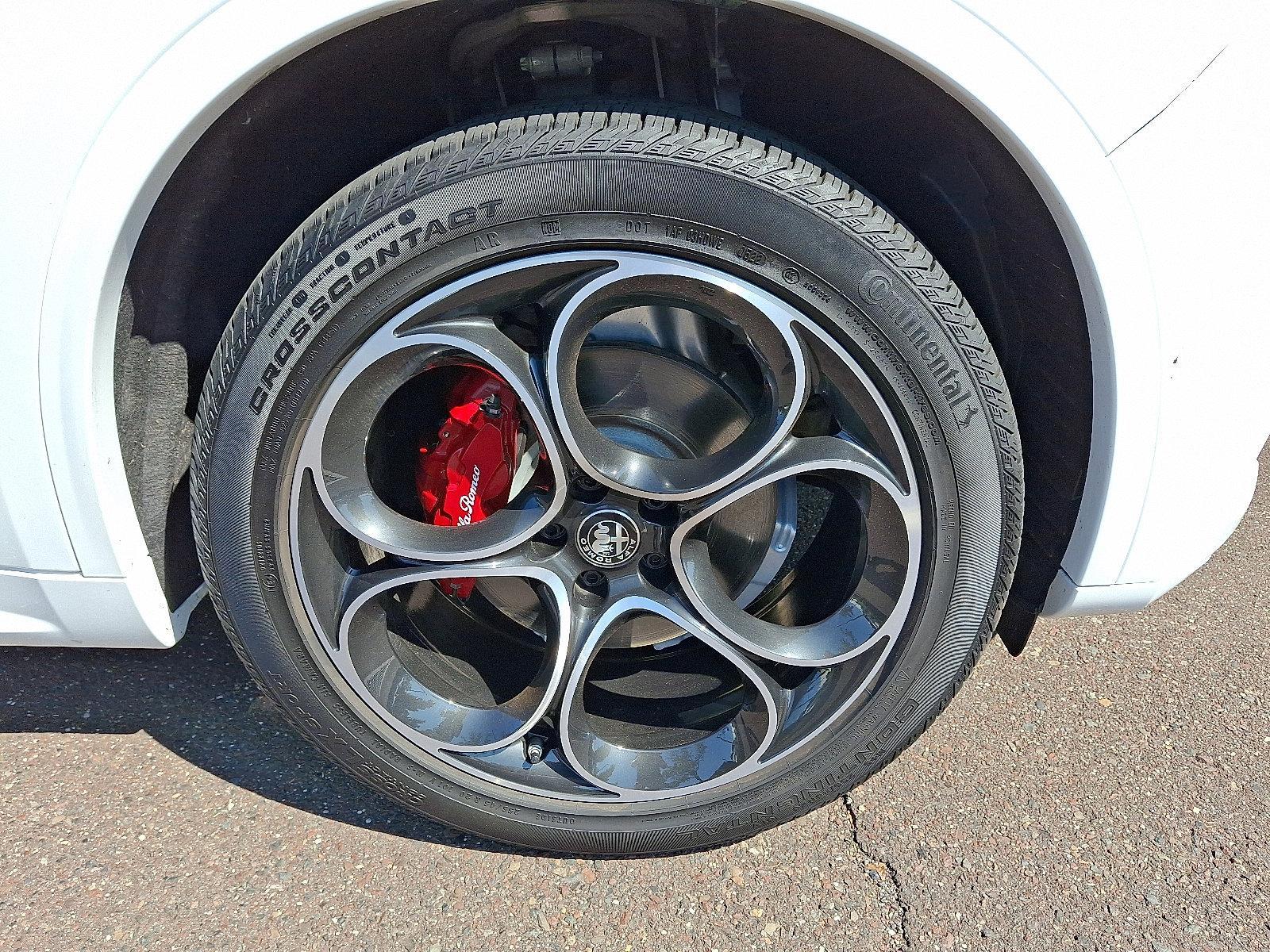 2022 Alfa Romeo Stelvio Vehicle Photo in Willow Grove, PA 19090