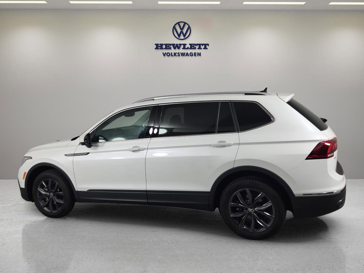 2023 Volkswagen Tiguan Vehicle Photo in Georgetown, TX 78626