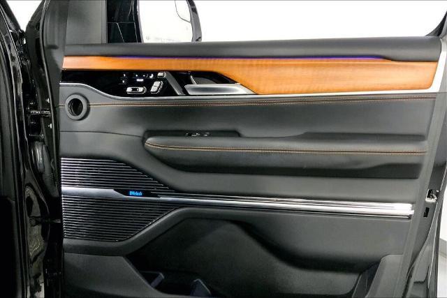 2022 Jeep Grand Wagoneer Vehicle Photo in Kansas City, MO 64114