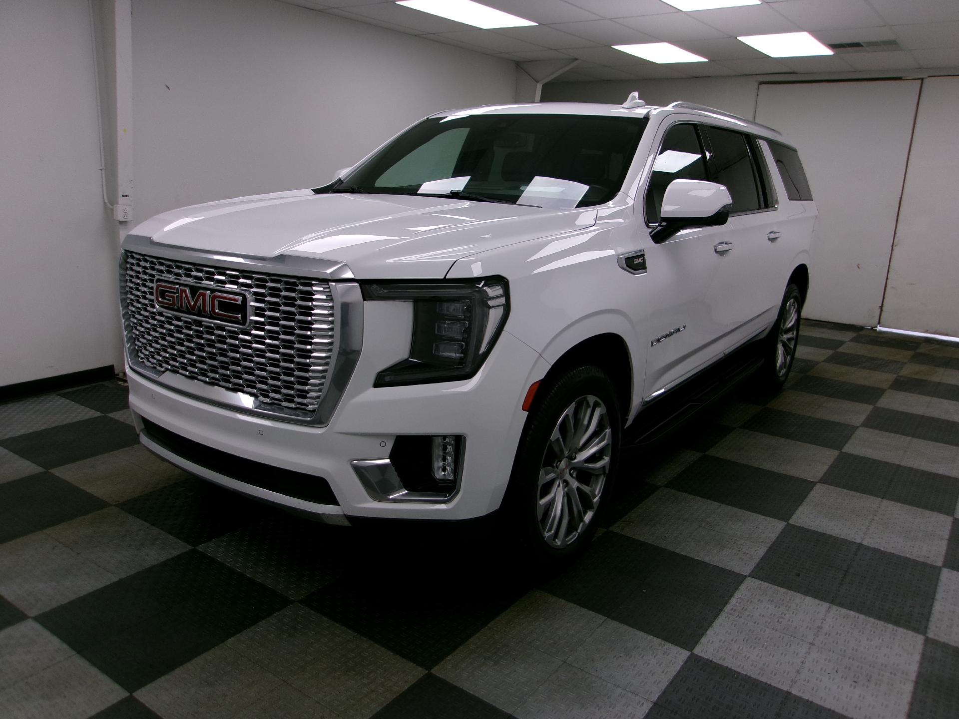 2022 GMC Yukon XL Denali 4WD