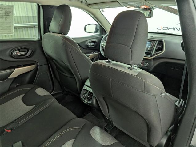 2017 Jeep Cherokee Vehicle Photo in ENGLEWOOD, CO 80113-6708