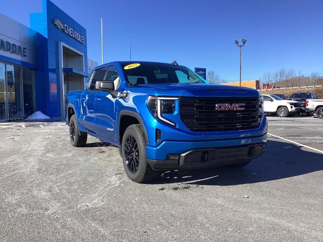 2022 GMC Sierra 1500 Vehicle Photo in GARDNER, MA 01440-3110