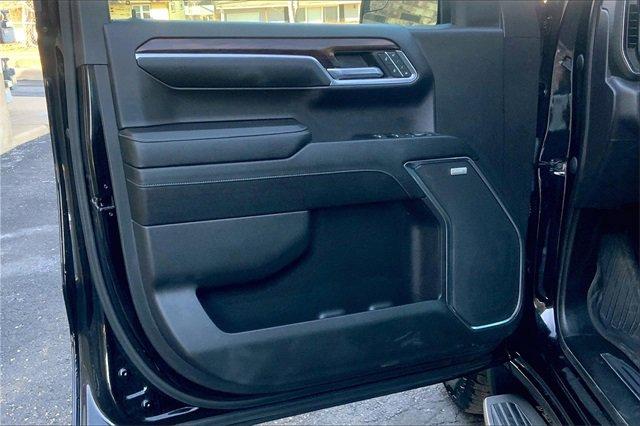 2023 GMC Sierra 1500 Vehicle Photo in TOPEKA, KS 66609-0000