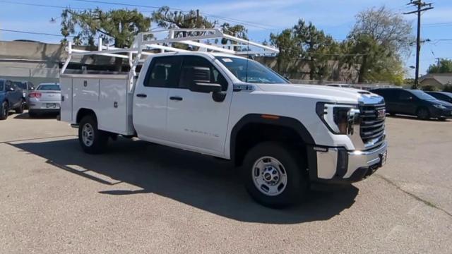 2025 GMC Sierra 2500 HD Vehicle Photo in PASADENA, CA 91107-3803