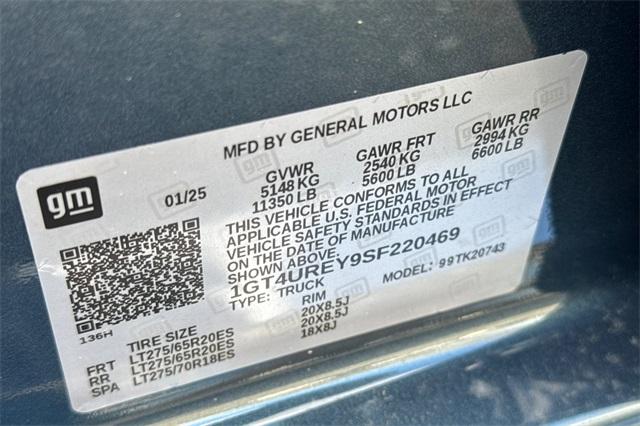 2025 GMC Sierra 2500 HD Vehicle Photo in ELK GROVE, CA 95757-8703