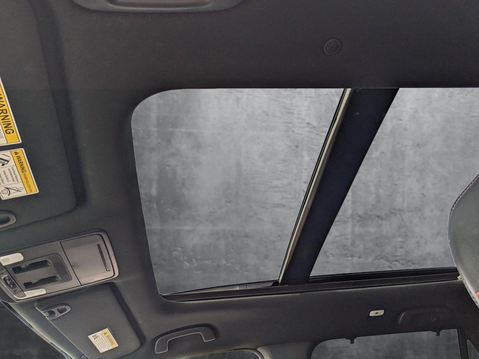 2023 Honda Pilot Vehicle Photo in VALENCIA, CA 91355-1705