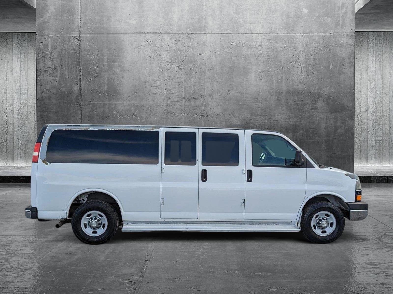 2009 Chevrolet Express Passenger 3500 Vehicle Photo in SPOKANE, WA 99212-2978