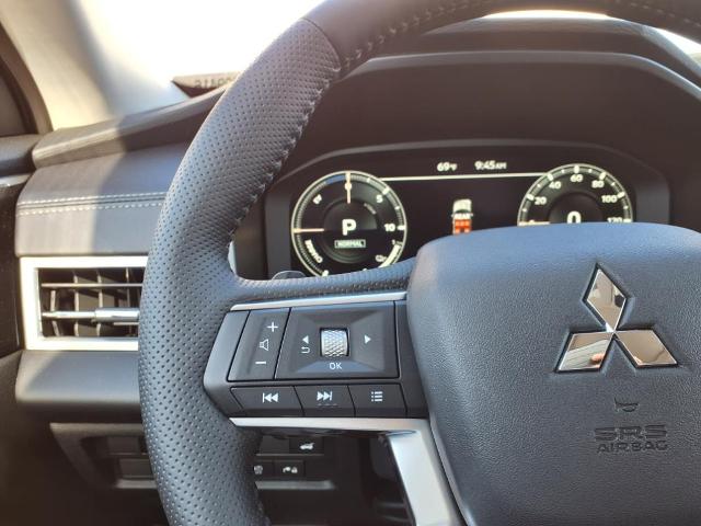 2025 Mitsubishi Outlander Plug-In Hybrid Vehicle Photo in Tampa, FL 33612