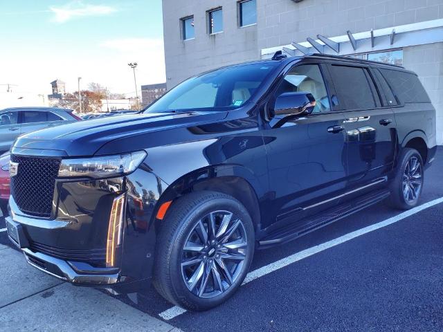 2022 Cadillac Escalade ESV Vehicle Photo in SMITHTOWN, NY 11787-5023