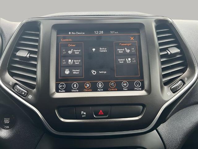 2019 Jeep Cherokee Vehicle Photo in Cedar Rapids, IA 52402