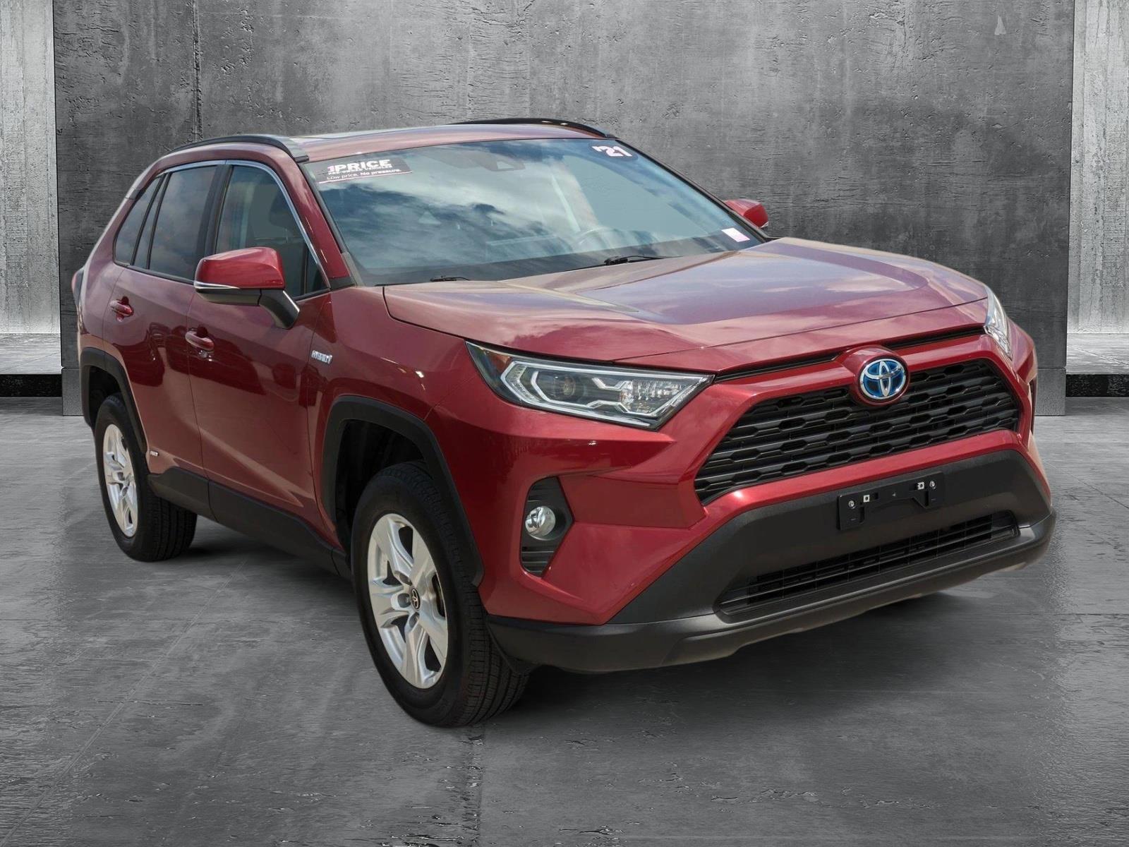 2021 Toyota RAV4 Vehicle Photo in Rockville, MD 20852