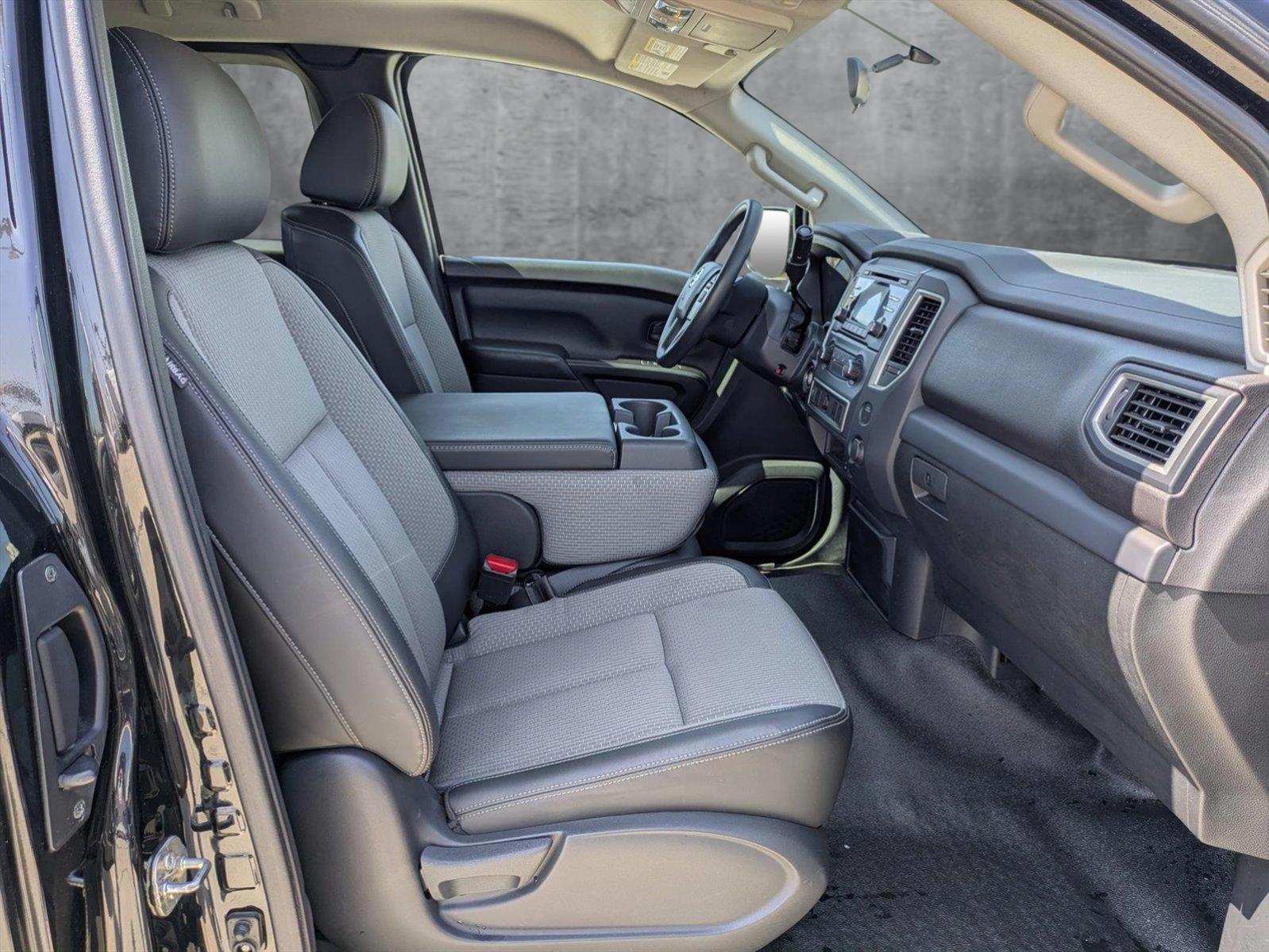 2017 Nissan Titan Vehicle Photo in Tustin, CA 92782