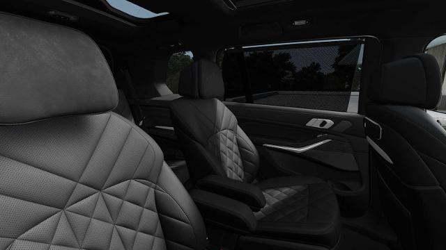 2025 BMW X7 xDrive40i Vehicle Photo in GRAPEVINE, TX 76051