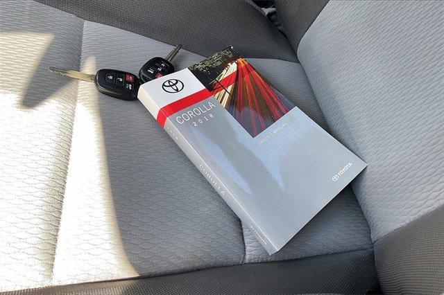 2018 Toyota Corolla Vehicle Photo in INDEPENDENCE, MO 64055-1314