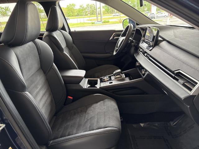 2023 Mitsubishi Outlander Vehicle Photo in MANHATTAN, KS 66502-5036