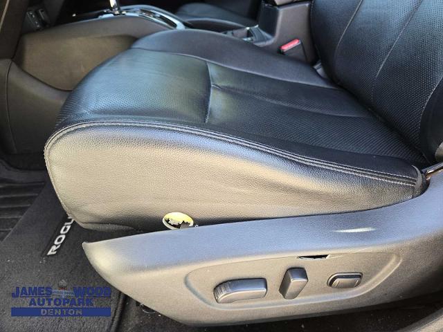 2016 Nissan Rogue Vehicle Photo in DENTON, TX 76210-9321