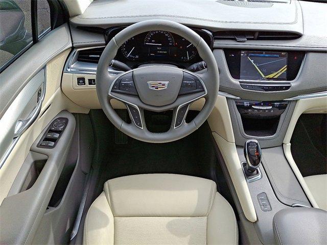 2018 Cadillac XT5 Vehicle Photo in Willow Grove, PA 19090