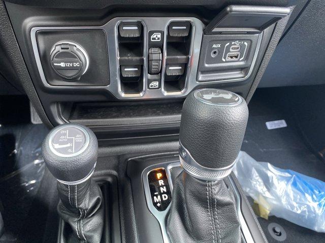 2025 Jeep Wrangler 4xe Vehicle Photo in Doylsetown, PA 18901