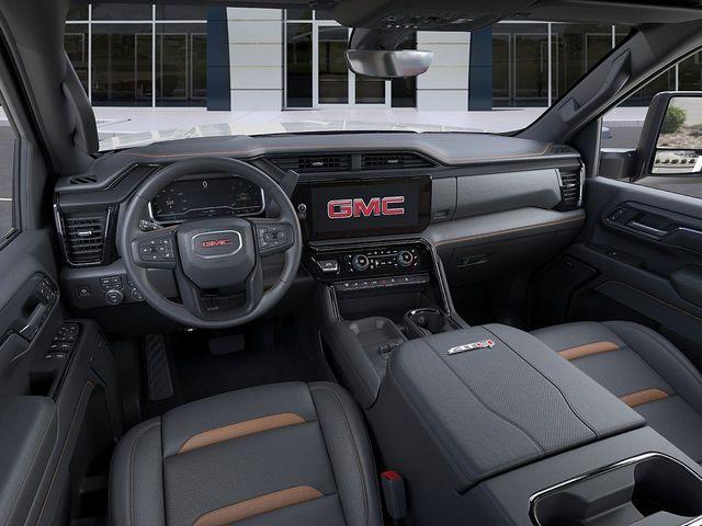 2025 GMC Sierra 2500 HD Vehicle Photo in WATERTOWN, CT 06795-3318