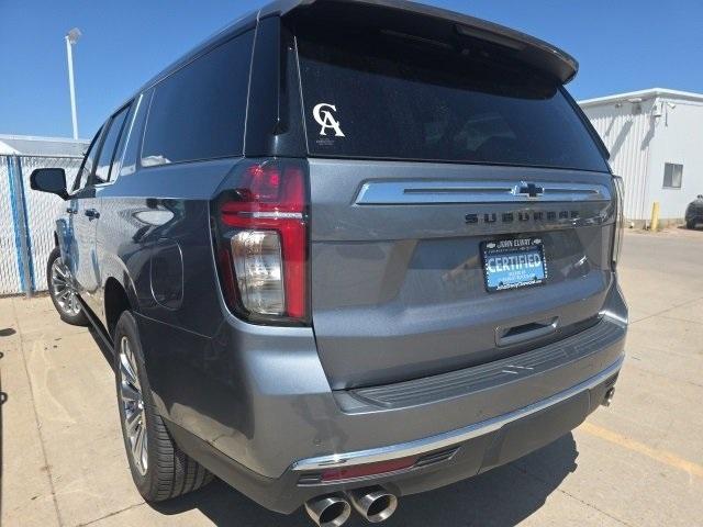 2022 Chevrolet Suburban Vehicle Photo in ENGLEWOOD, CO 80113-6708