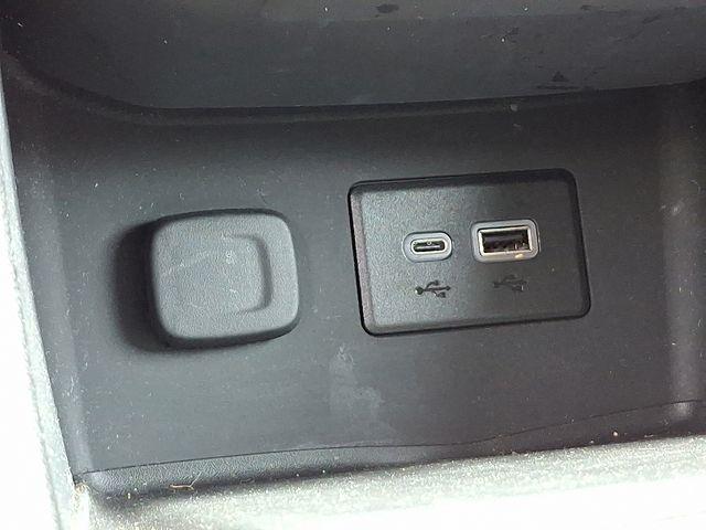 2023 GMC Acadia Vehicle Photo in DANBURY, CT 06810-5034