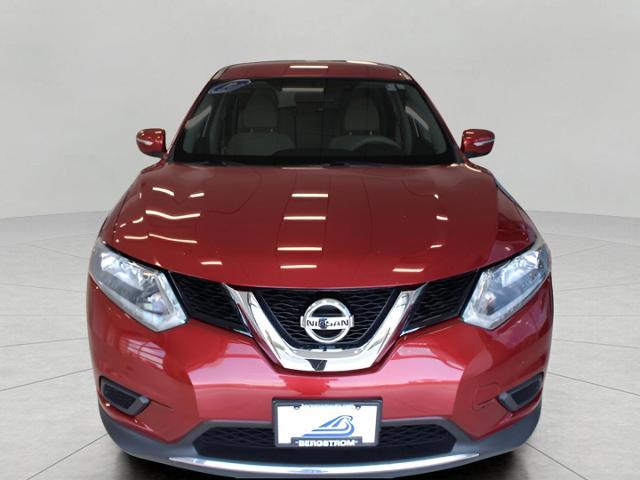 2015 Nissan Rogue Vehicle Photo in Green Bay, WI 54304
