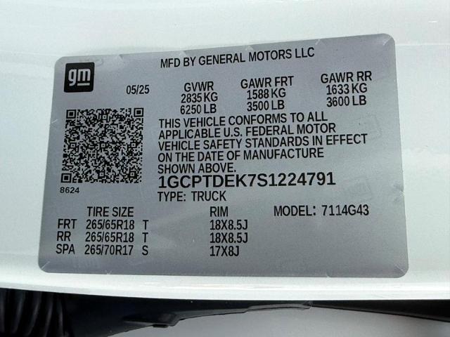 2025 Chevrolet Colorado Vehicle Photo in COLUMBIA, MO 65203-3903