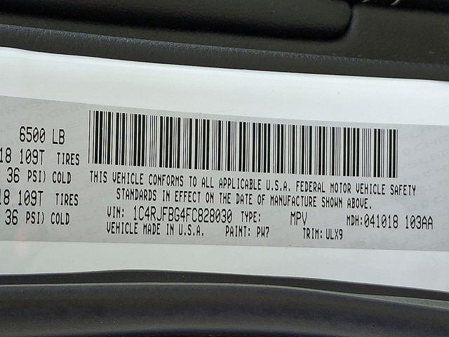 2015 Jeep Grand Cherokee Vehicle Photo in WATERTOWN, CT 06795-3318