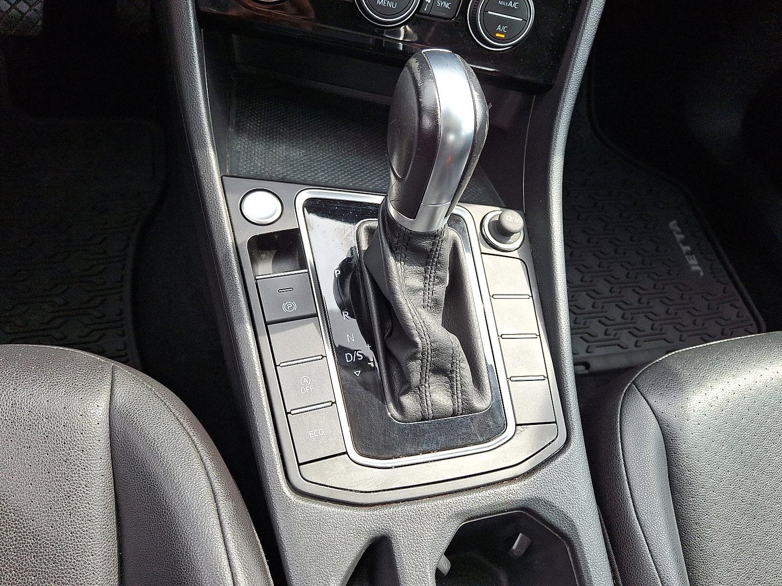 2019 Volkswagen Jetta Vehicle Photo in BETHLEHEM, PA 18017-9401