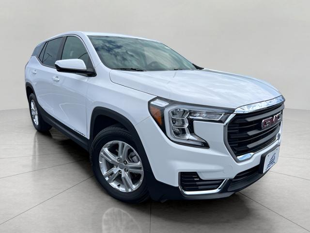 2024 GMC Terrain Vehicle Photo in GREEN BAY, WI 54304-5303