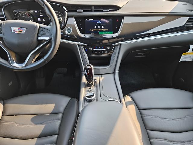 2025 Cadillac XT6 Vehicle Photo in MADISON, WI 53713-3220