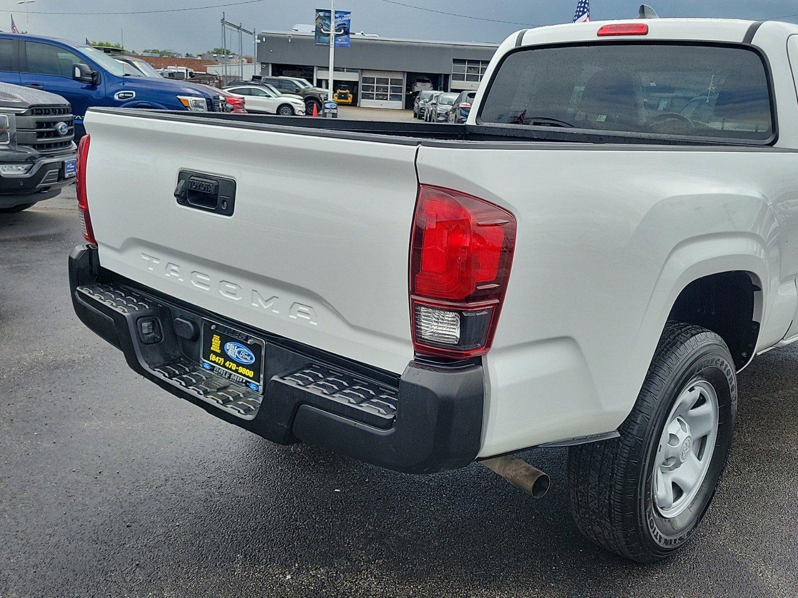 2023 Toyota Tacoma 2WD Vehicle Photo in Saint Charles, IL 60174