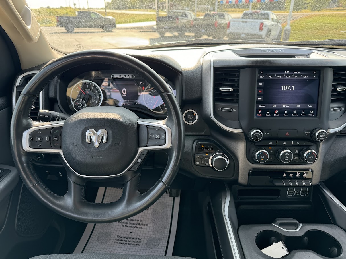 2020 Ram 1500 Vehicle Photo in BOONVILLE, IN 47601-9633