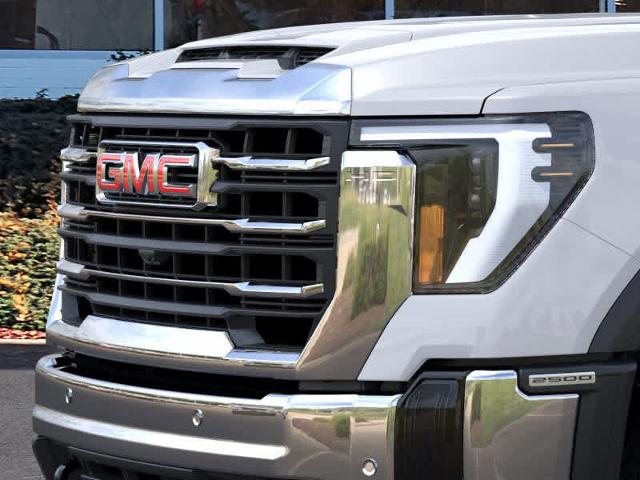 2024 GMC Sierra 2500 HD Vehicle Photo in ZELIENOPLE, PA 16063-2910