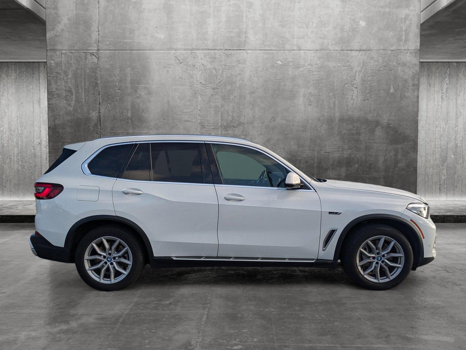 2023 BMW X5 xDrive45e Vehicle Photo in St. Petersburg, FL 33713