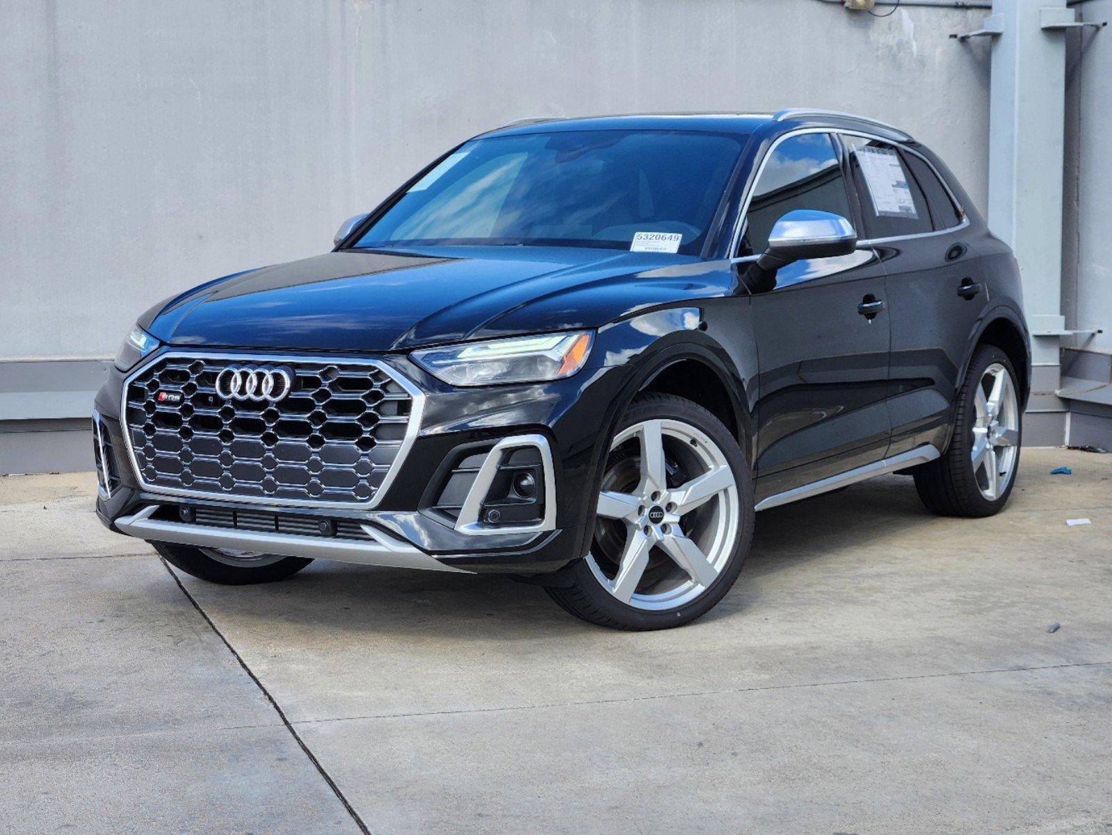 2024 Audi SQ5 Vehicle Photo in SUGAR LAND, TX 77478