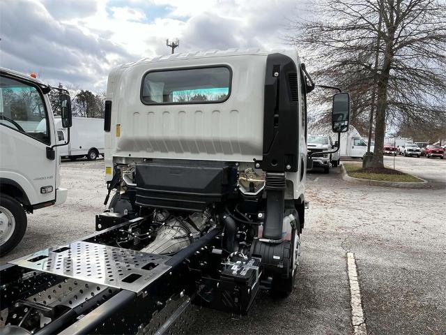 2025 Chevrolet Low Cab Forward 4500 Vehicle Photo in ALCOA, TN 37701-3235