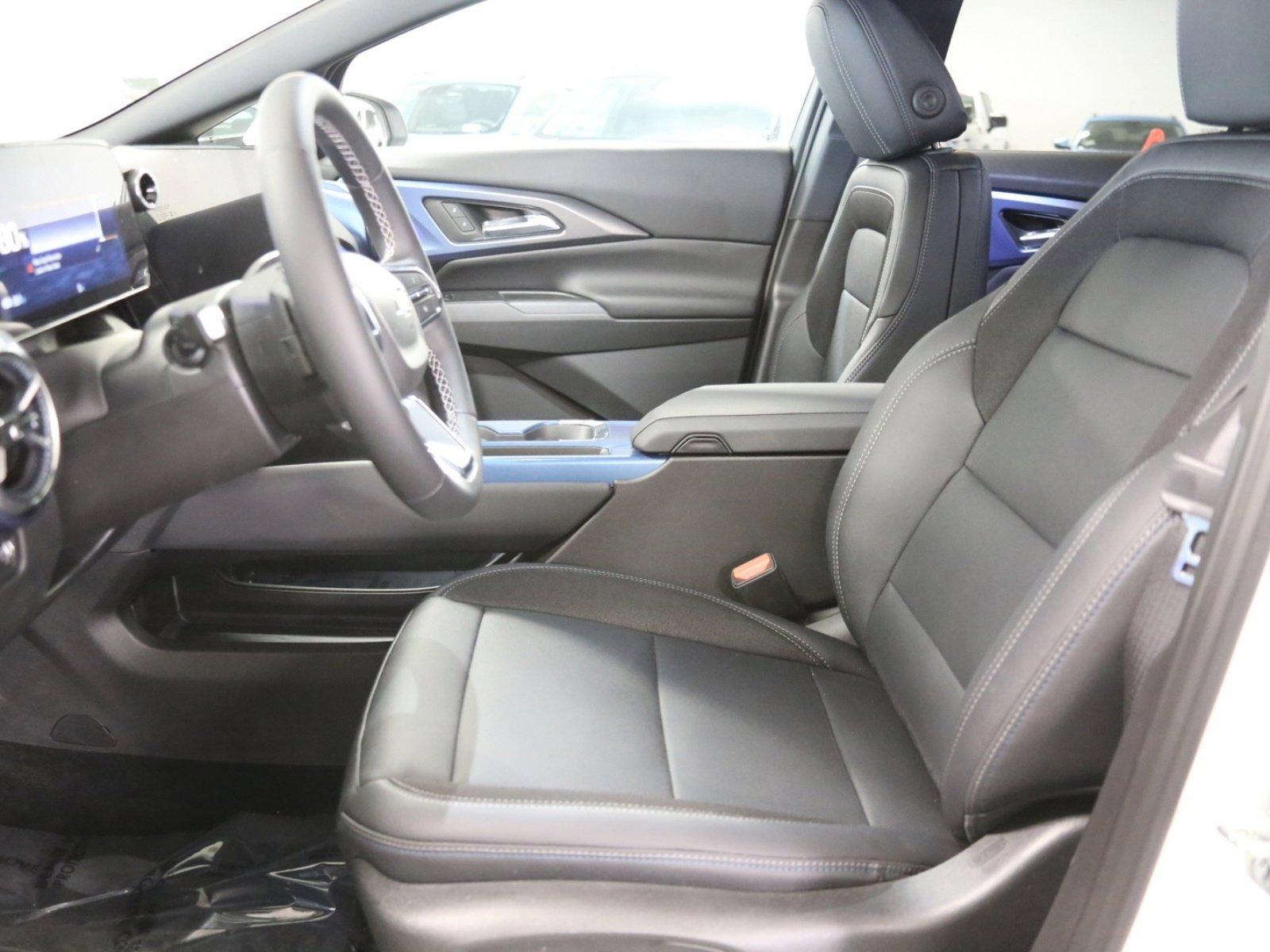 2025 Chevrolet Equinox EV Vehicle Photo in LOS ANGELES, CA 90007-3794