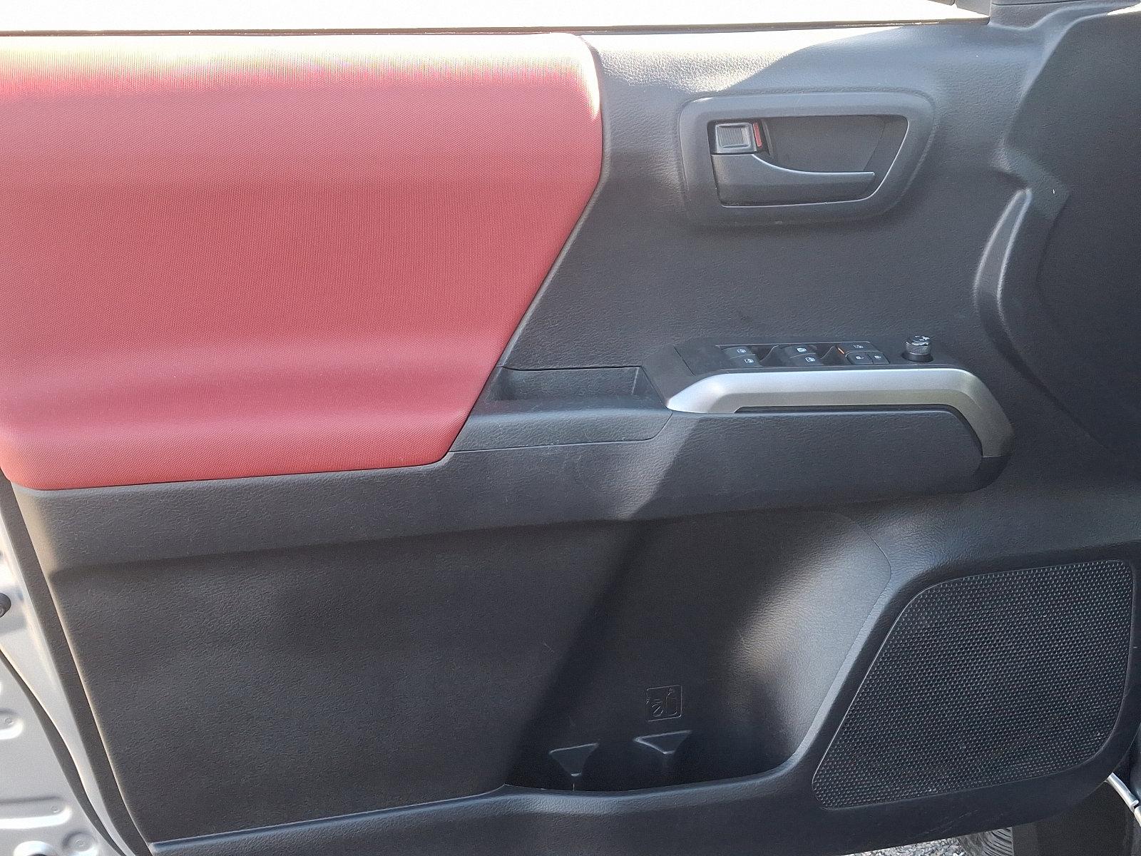 2021 Toyota Tacoma 4WD Vehicle Photo in Trevose, PA 19053