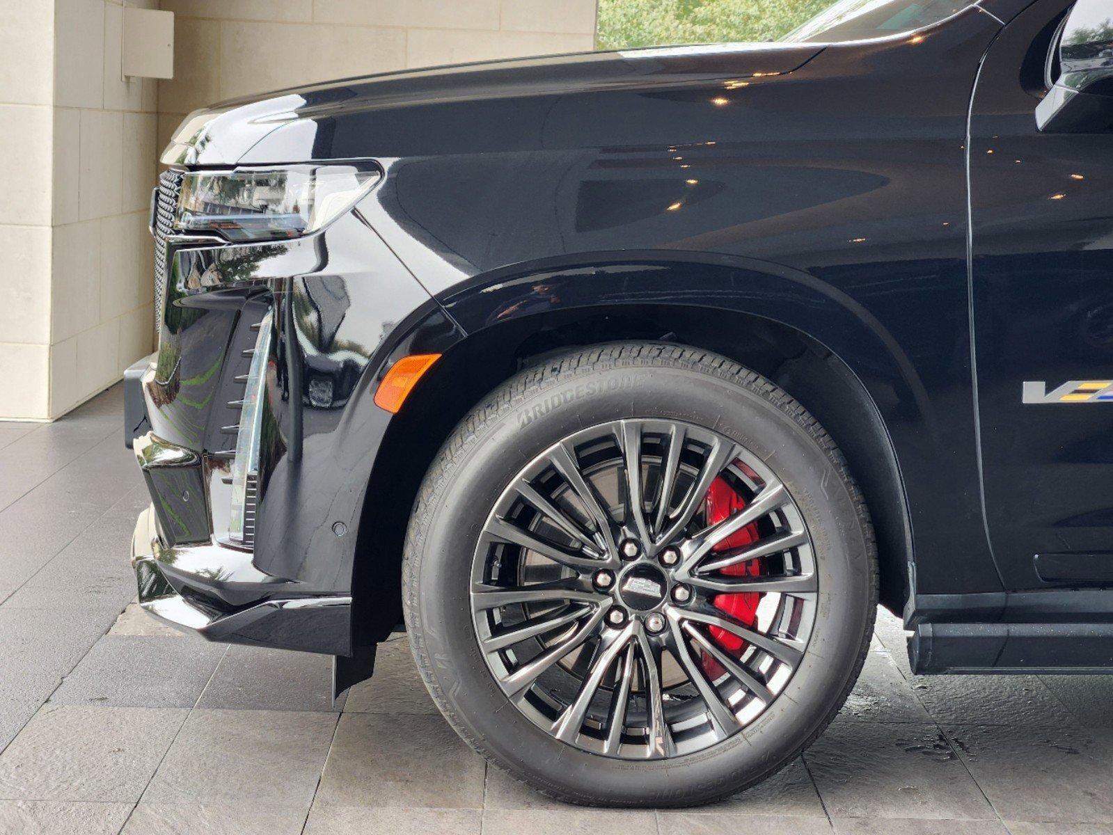 2024 Cadillac Escalade Vehicle Photo in HOUSTON, TX 77079-1502