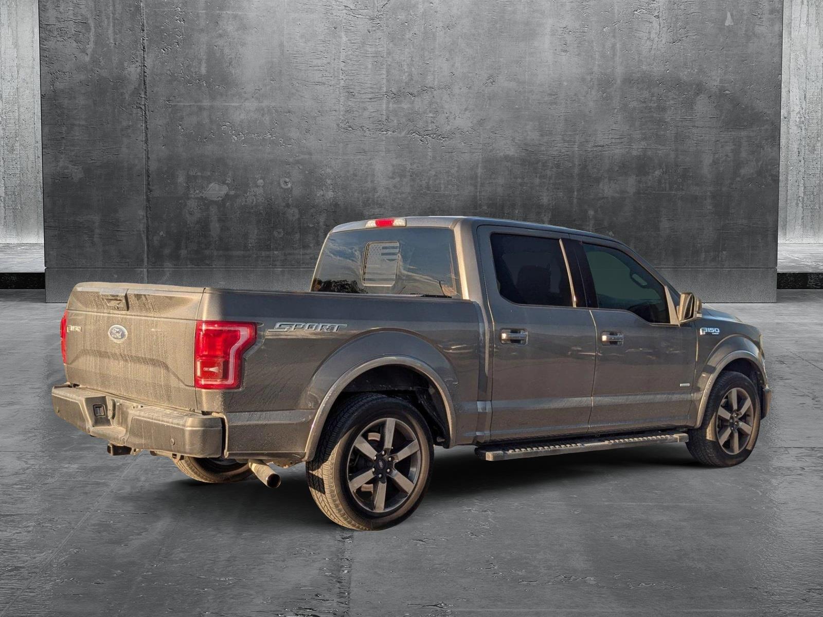 2017 Ford F-150 Vehicle Photo in St. Petersburg, FL 33713