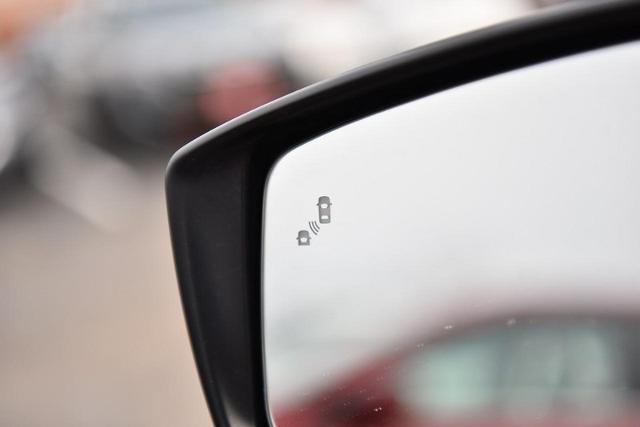 2024 Nissan LEAF Vehicle Photo in Ballwin, MO 63011