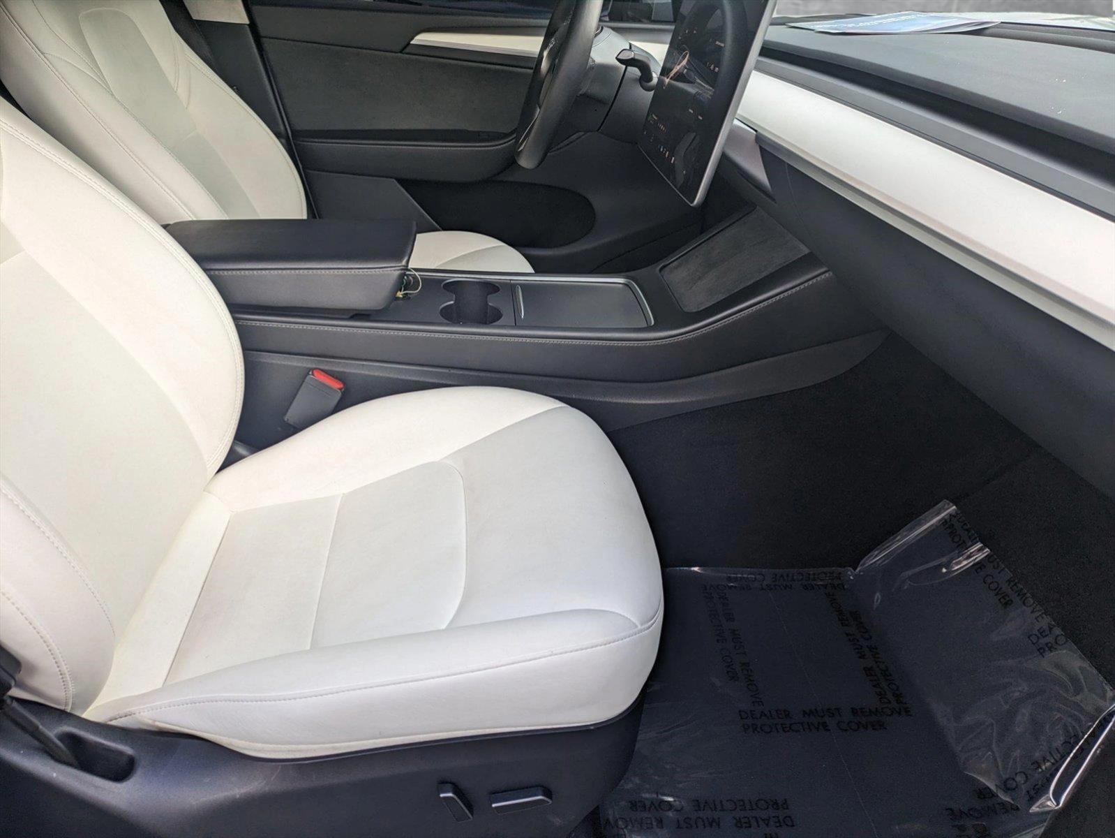 2023 Tesla Model Y Vehicle Photo in GREENACRES, FL 33463-3207